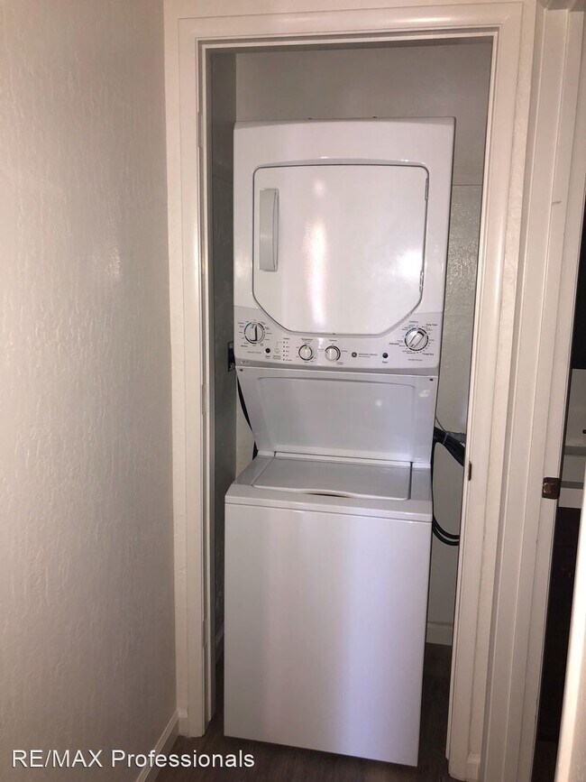 Foto del edificio - 1 br, 1 bath House - 1550 G St.