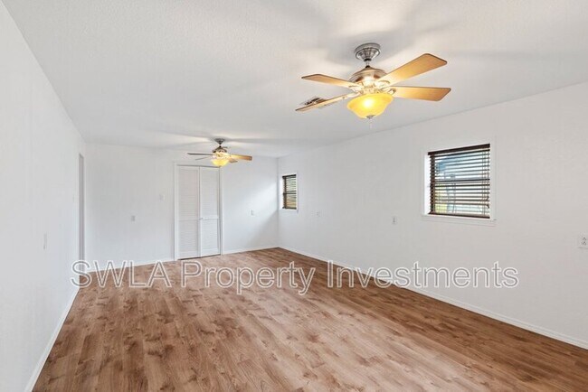 Building Photo - 1209 Grout Dr