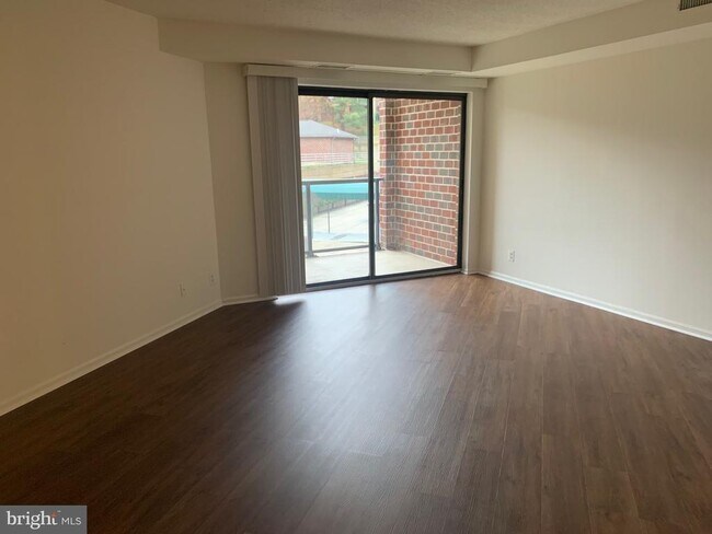 Foto del edificio - 2100 Lee Hwy