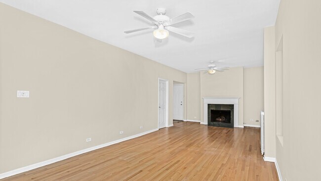 Foto del edificio - 845 W Belle Plaine Ave
