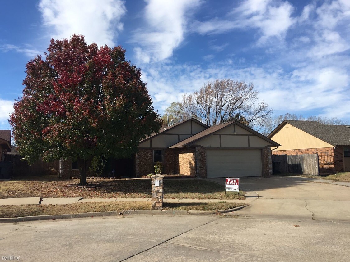 Primary Photo - 13229 Moccasin Ln
