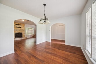 Building Photo - 23906 Northcrest Dr