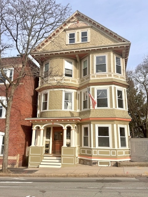 Building Photo - 98 Cypress St