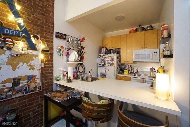 Building Photo - 1 br, 1 bath Apartment - 2034 5th Ave