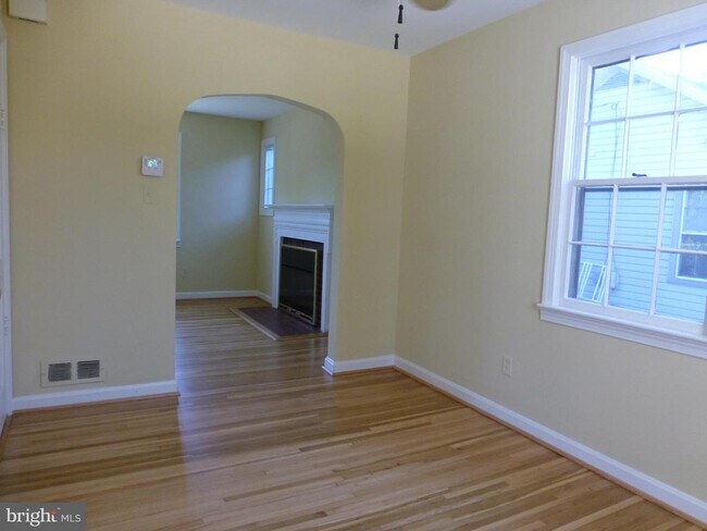 Foto del edificio - 5301 N Carlin Springs Rd