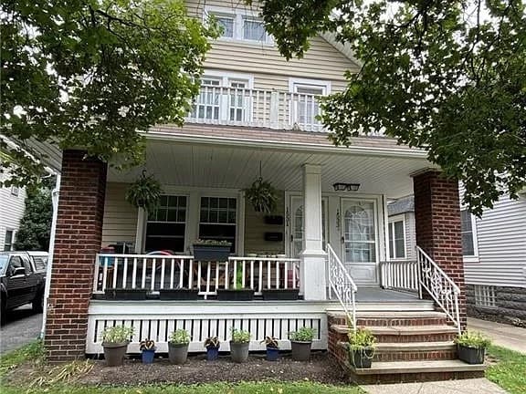 Building Photo - 1533 Winton Ave