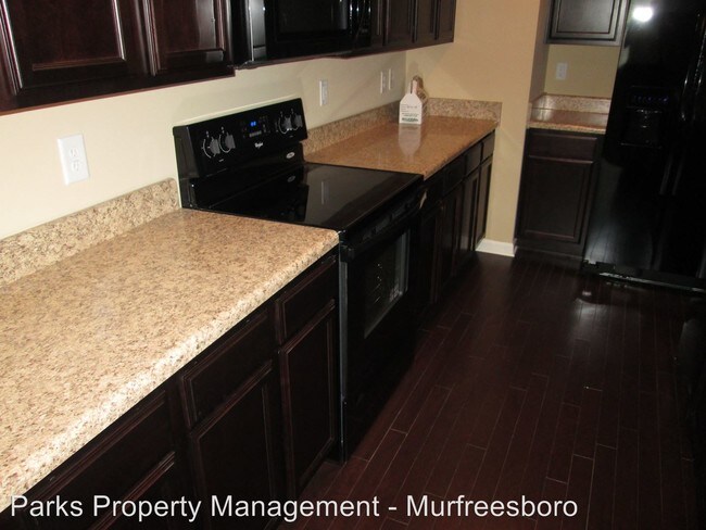 Building Photo - 2 br, 2.5 bath House - 4346 Aurora Circle