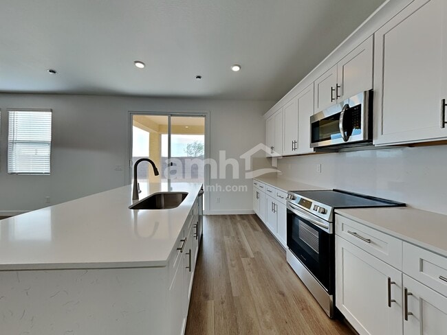 Building Photo - 14155 N Luckett Rd