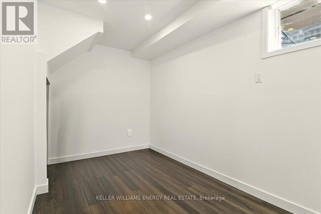 Building Photo - 111 Cromwell Ave