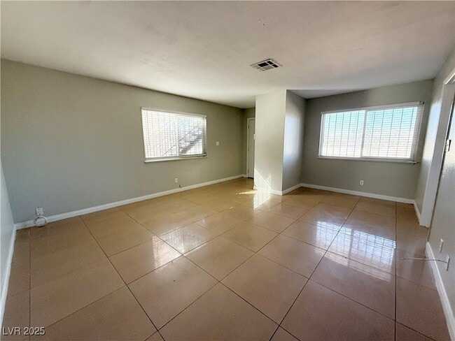 Building Photo - 2353 Exeter Dr