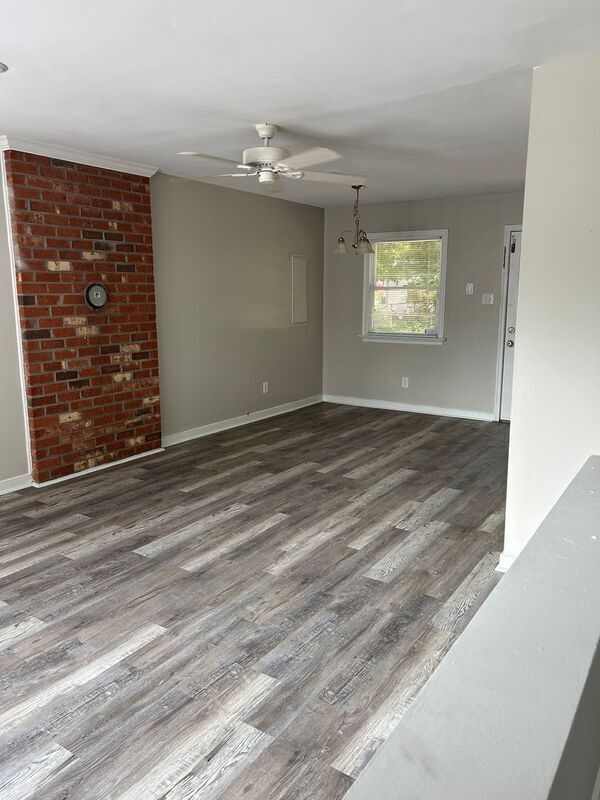 Foto del edificio - 6116 Overland Dr