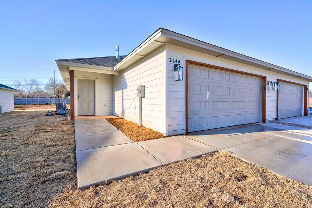 Foto principal - 224b NW 122nd St