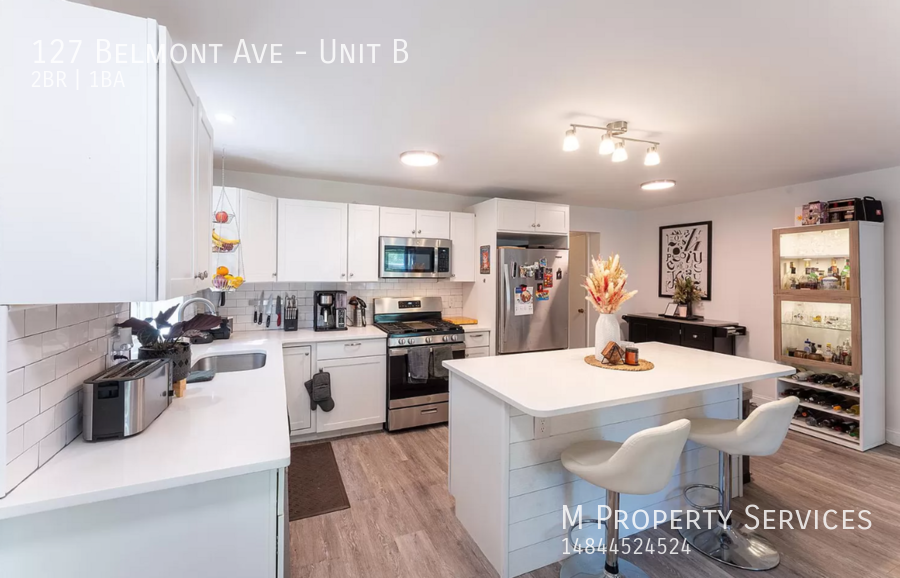 Primary Photo - Modern 2 Bed, 1 Bath Apartment Available f...