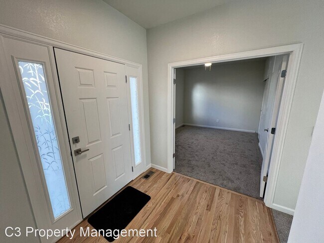 Foto del edificio - 3 br, 2 bath House - 3966 Vail Ct