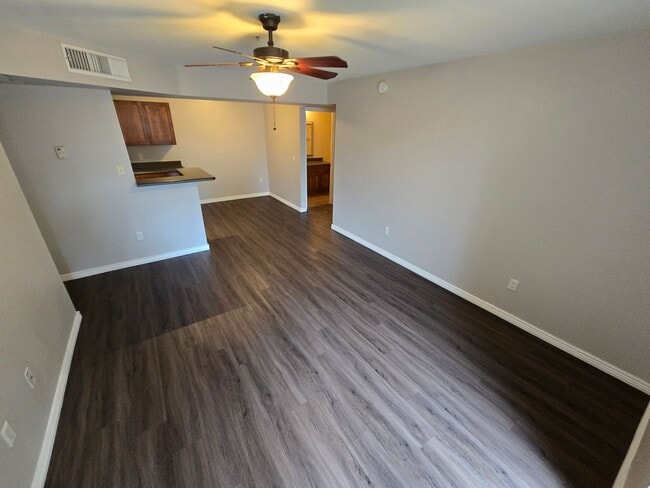 Building Photo - 2bd/2ba West-Flagstaff Condo! - Near NAU/CCC. On NAU Bus Route!  Students & Pets OK!!! Avail July...