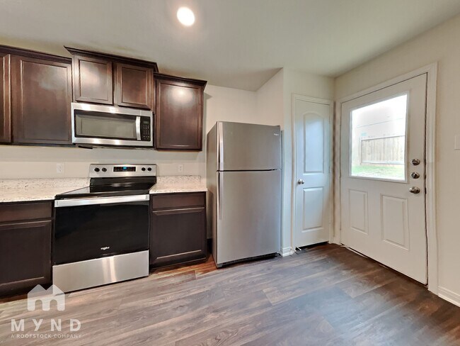 Building Photo - 3963 Turtle Creek