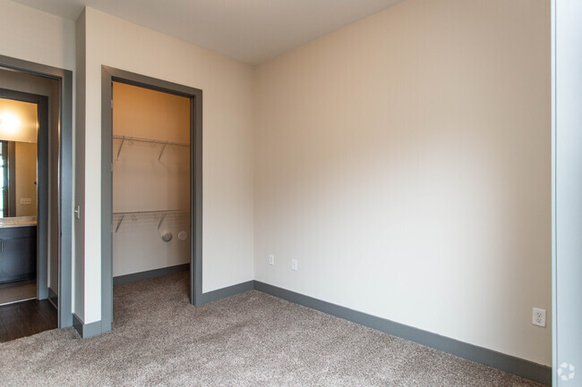 1BR, 1BA - 709 SF - Fireproof