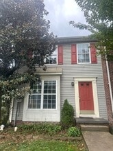 Building Photo - 314 Sutton Ct