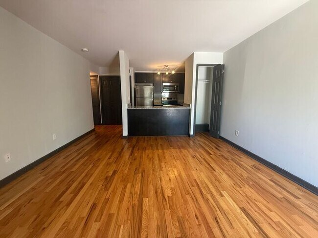 Foto del edificio - Renovated 1 Bedroom in South Nashville - $99 Deposit Special!