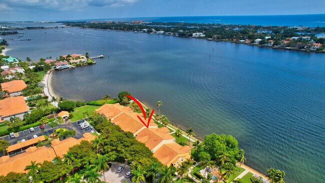 Building Photo - 180 Yacht Club Way