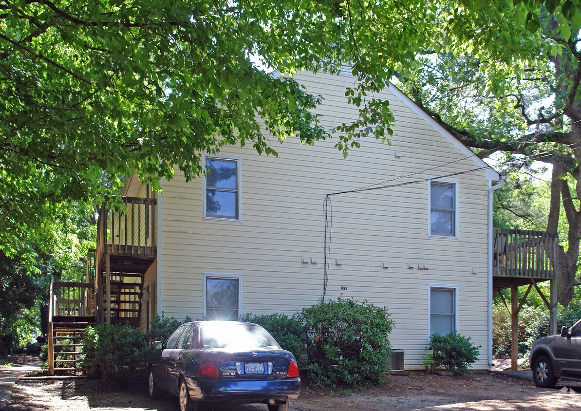 Foto principal - 621 Nazareth St