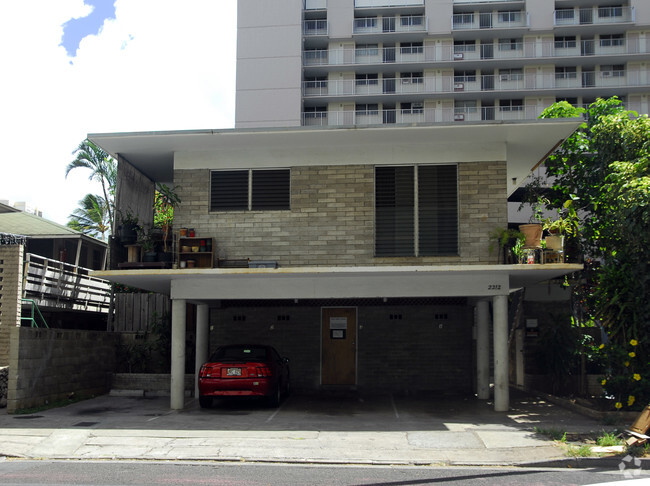 Building Photo - 2212 Aloha Dr