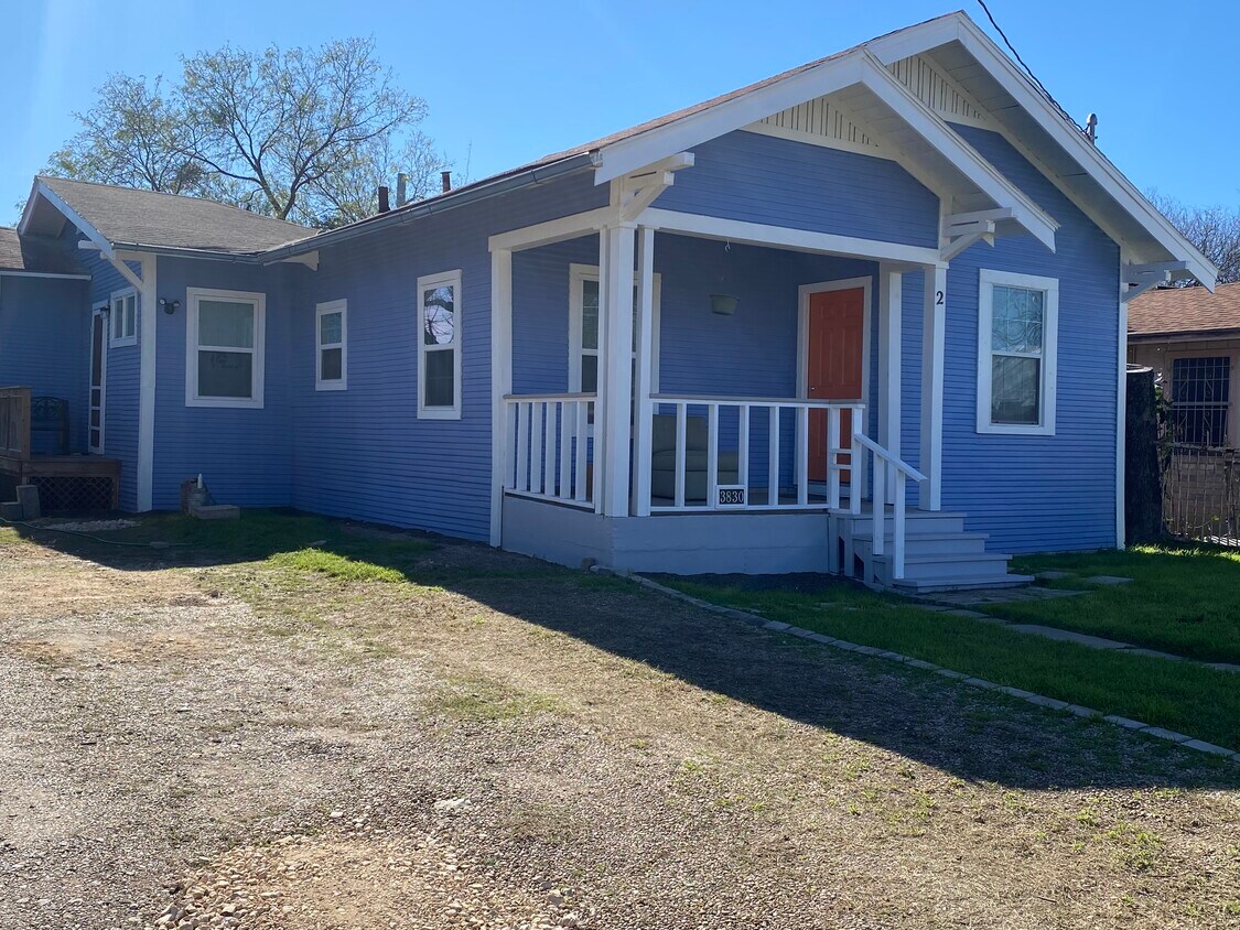 3830 Bay Street Apt 2, SA 78237 - 3830 Bay St