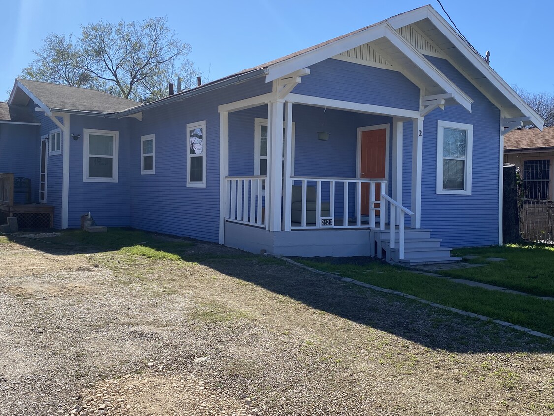 3830 Bay Street Apt 2, SA 78237 - 3830 Bay St