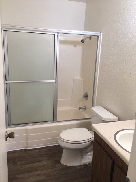 Foto del edificio - 4568 Georgia St