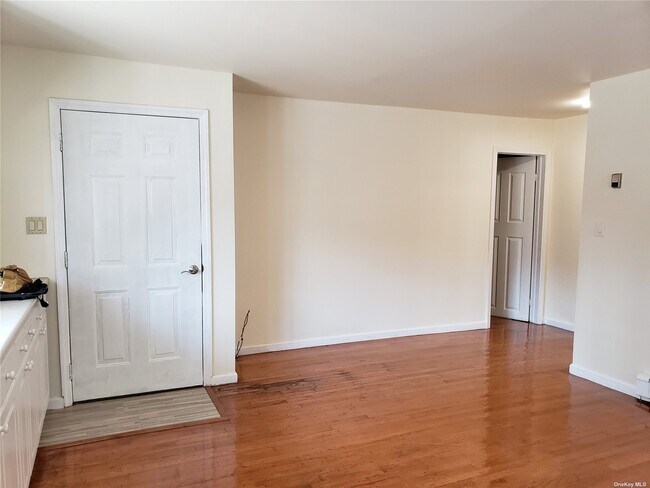 Building Photo - 54-03-54-39 39th Ave