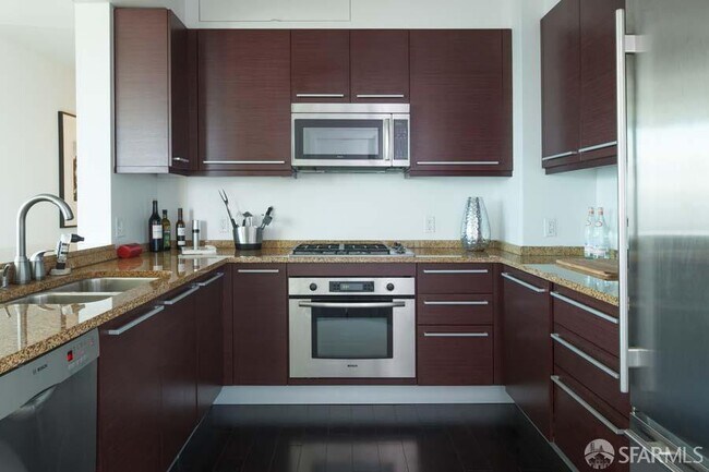 Foto del edificio - 425 1st St