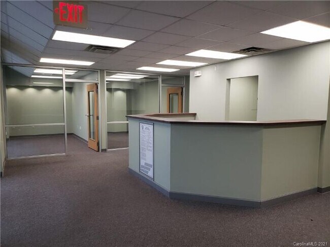 Building Photo - 1126 Lenoir Rhyne Blvd SE