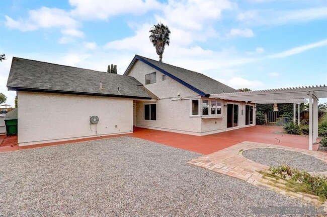 Building Photo - 10456 La Morada Dr