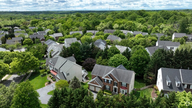 Aerial view of a Richter Farm, Maryland Neighborhood.