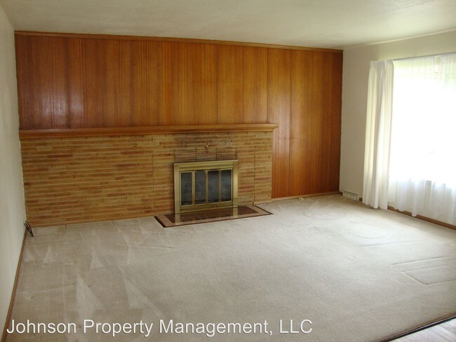Building Photo - 5822 N Alameda Blvd