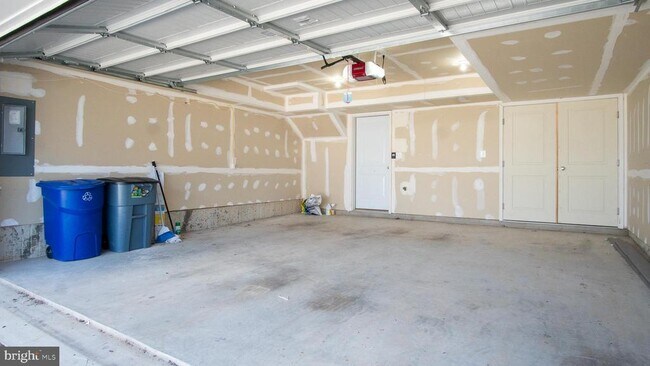 Building Photo - 185 Joppa Farm Rd