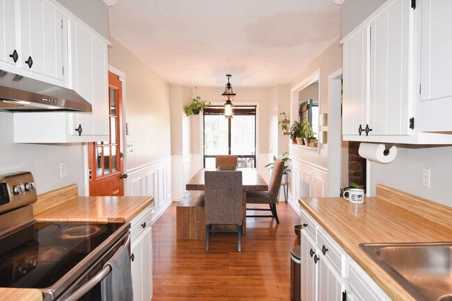 Building Photo - Coming Soon 3 Bedroom 2 Bathroom Home- Pet...