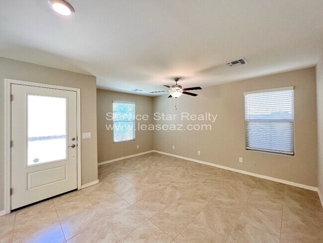 Building Photo - 3932 S 81st Glen
