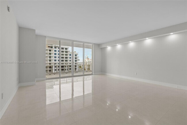Foto del edificio - 901 Brickell Key Blvd