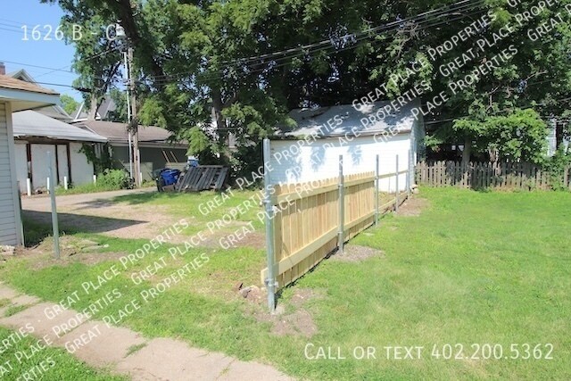 Building Photo - 1626 B-C