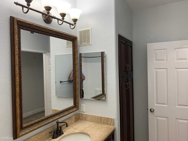 Foto del edificio - 2 br, 2 bath Condo - 12374 Carmel Country ...