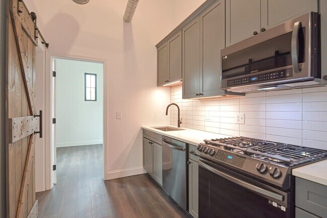 Foto del edificio - 1320 Pawtucket Ave