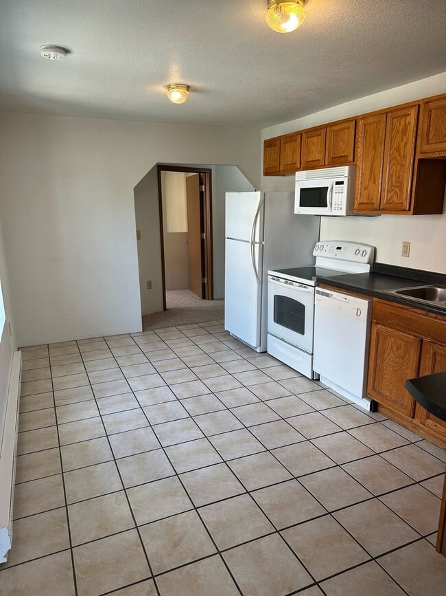 Photo - 113 E Prentiss St Apartment