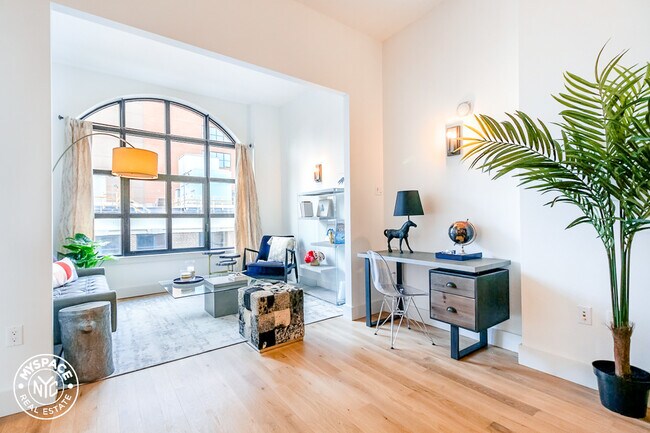 Foto del edificio - 41-17 28th St
