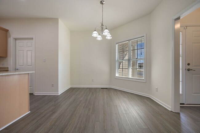 Foto del edificio - 15 Little Birch Dr