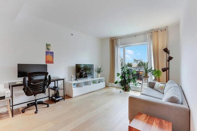 Building Photo - 2 bedroom in Brooklyn NY 11215