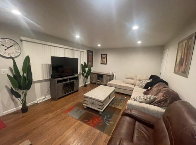 Foto del edificio - 2528 14th Ave Ct
