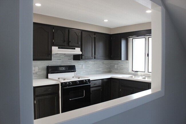 Foto del edificio - 238 Harwich St