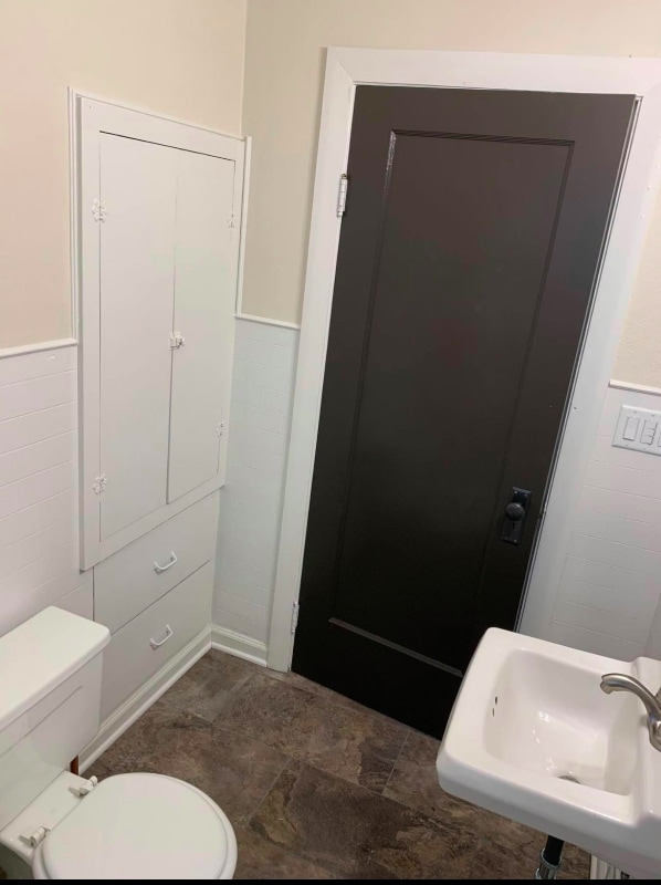 Building Photo - 132 Laquineo St