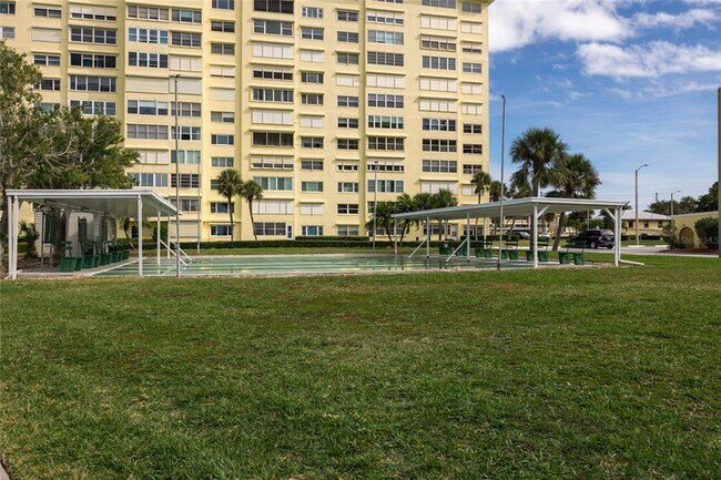 Foto del edificio - 4775 Cove Cir